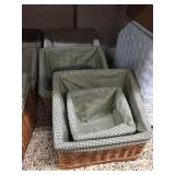 3 baskets with fabric liner