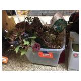 TOTE with cover / assorted bulbs / holiday