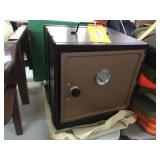 Coleman Smoker 12"x12"x12"