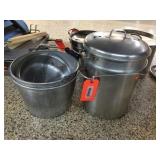 Metal handled buckets / aluminum stock pot with