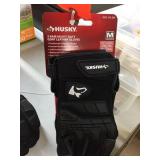 Size M Husky goat leather gloves