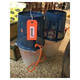 2 minnow traps