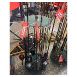 Round fishing rod display
