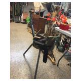 Swivel shooting stool