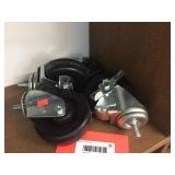 4 castors