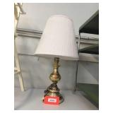 Lamp with shade 28 inches tall