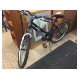 Roadmaster Granite peak 18 speed womens bike