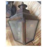 1 wall mount light fixture