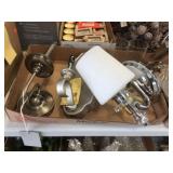 3 Wall mount light fixtures / 2 glass globes