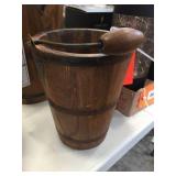 Wood pail with handle