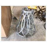 Hanging light fixture