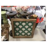 2 candle holders / decorator frame / vase /