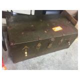 Hinged trunk 31x17x13