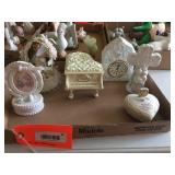 Music box, Precious Moments related & assorted