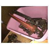 Pipe wrenches