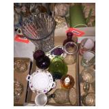 Flat of vases & asst