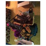 Tote of artificial flower & asst