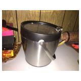 Ice bucket