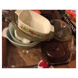Bakeware dishes, glass pan