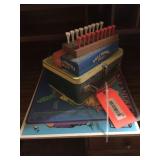 Roy Rogers lunch box - damaged front,