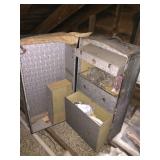 Wardrobe trunk, 2 chairs