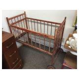 Crib on wheels. 20"x37"x31"