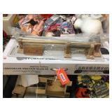 54 note electric keyboard & 4 piece bath set