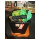 TOTE WITH COVER with Halloween decorators