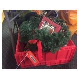 TOTE WITH hinged cover / holiday decorators