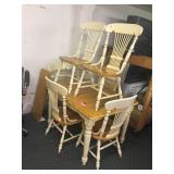 Dining room table with 6 chairs / 1 12" leaf