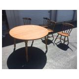 Round table with 4 chairs 47" diameter