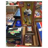 Mini plaques, Space Jam mug, starting Lineup Nolan