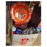 Cups & assorted decorators