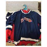 Sports teams jerseys & shirts