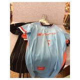 Sports teams jerseys & shirts