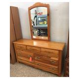 Broyhill double dresser w/mirror