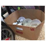 Assorted light fixtures