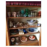 Glassware & assorted contents of built in