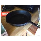 Griswold cast iron skillet