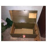 Piggly Wiggly wood hinged box. 32"x13"x16"