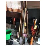 Shovels, hoe, rakes & assorted yard tools