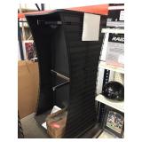 Retail display on wheels