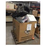 Pallet w/clothing, jackets, bags