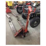 BT Lifters pallet jacket - wheels are in rough