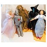 42 Presents Wizard Of Oz Dolls