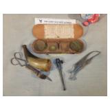 Powder Horn, Early Scale & Tools