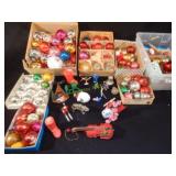 Christmas Balls with Violin, Glass tiger, skiers