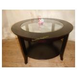 30" round Glass top Table in Black