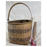 Woven Basket w/handle