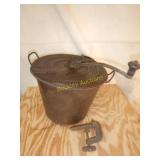 ANTIQUE BREAD MAKER
